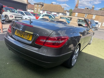 Used Mercedes-Benz E Class 2010 for sale - 79482804: Photo