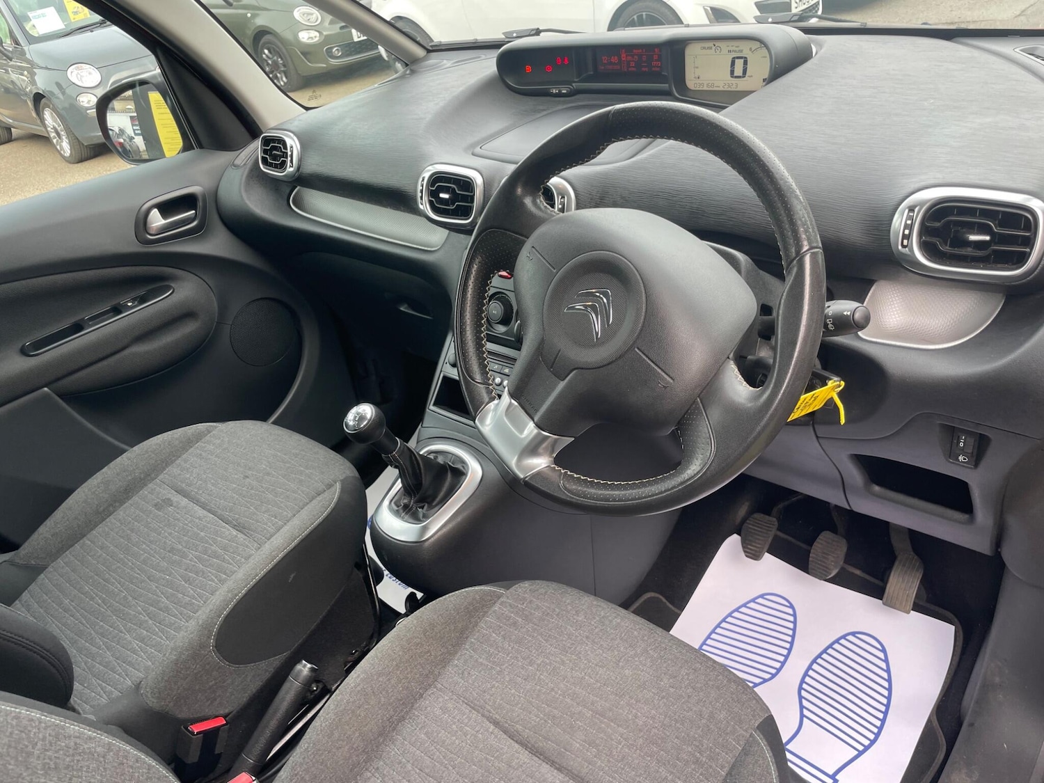 Used Citroen C3 Picasso 2015 for sale - 77582475: Photo 10