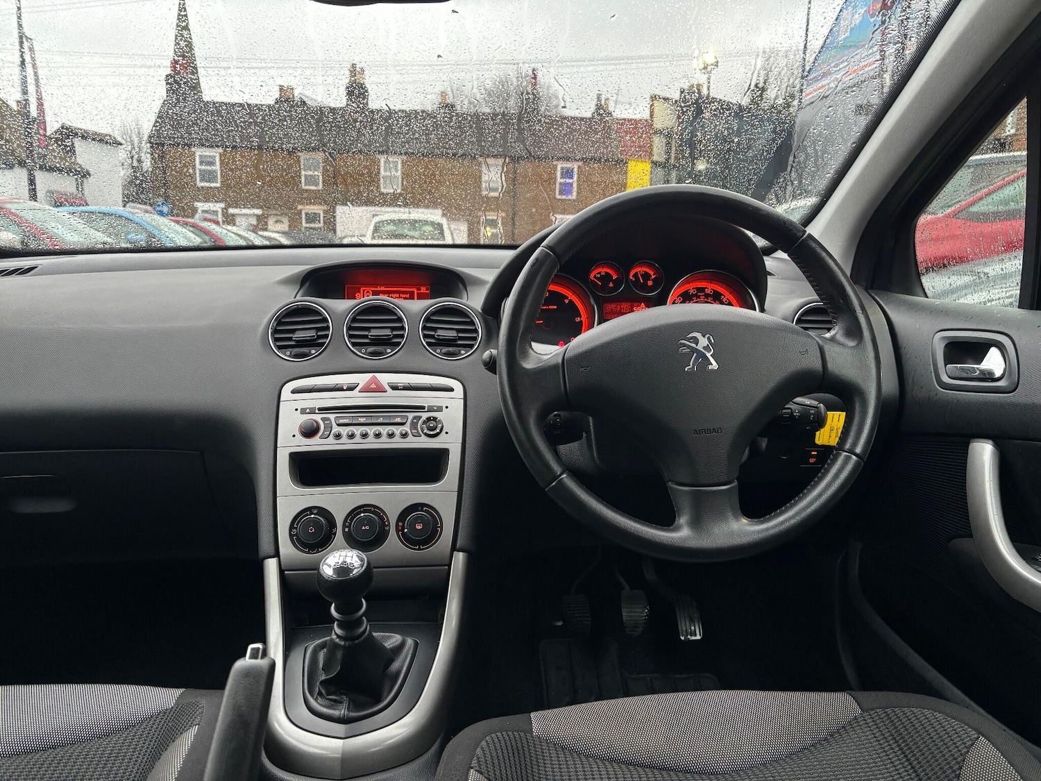 Used Peugeot 308 2012 for sale - 77148580: Photo 11