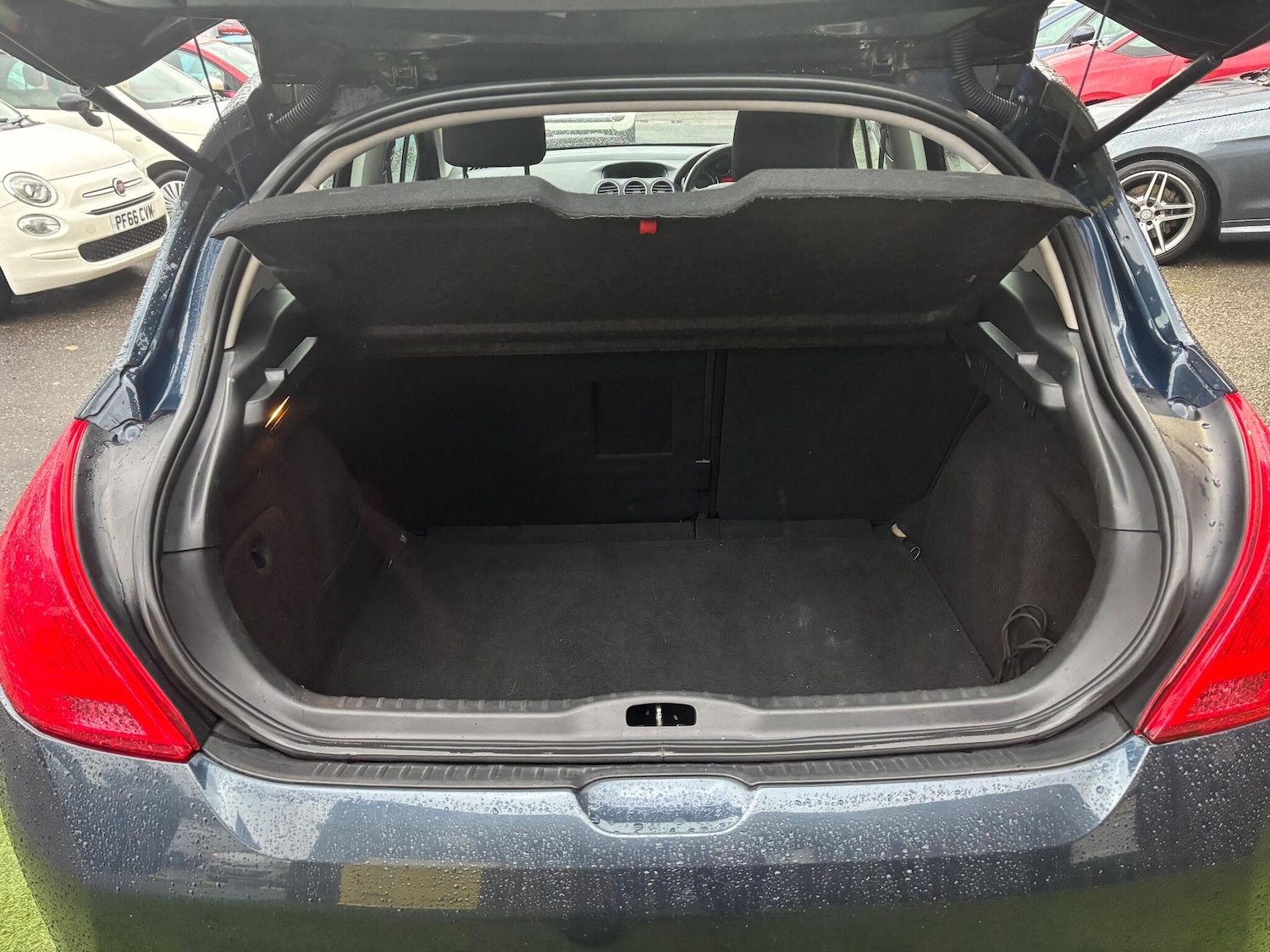 Used Peugeot 308 2012 for sale - 77148580: Photo 6