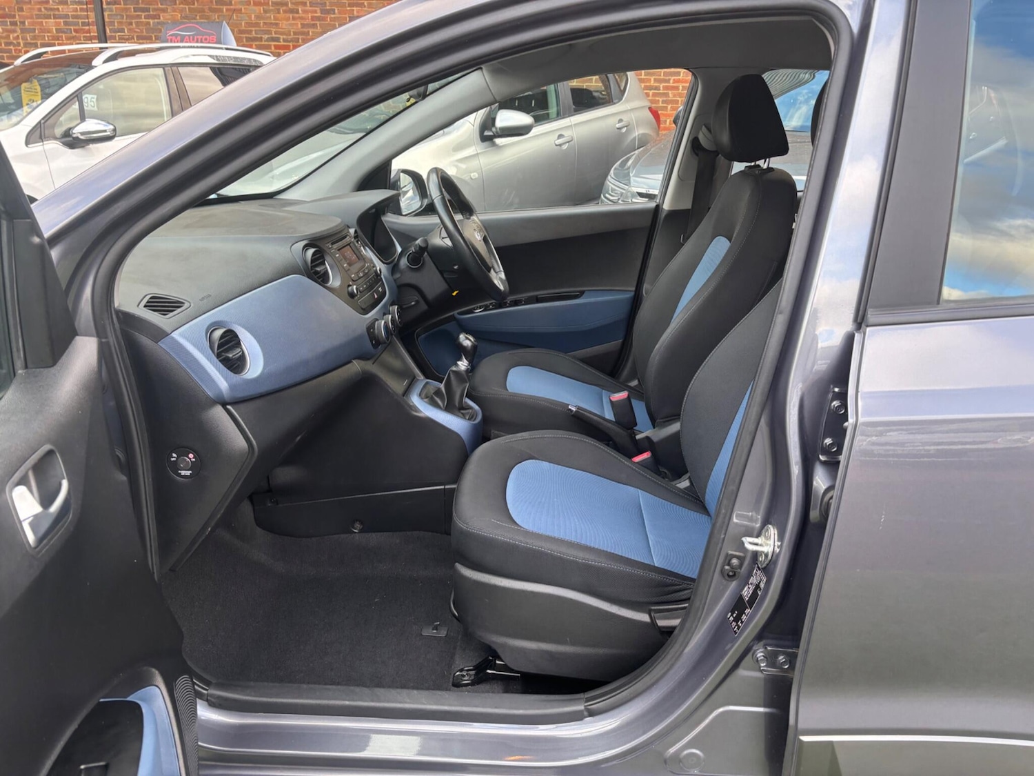 Used Hyundai i10 2015 for sale - 77262881: Photo 10