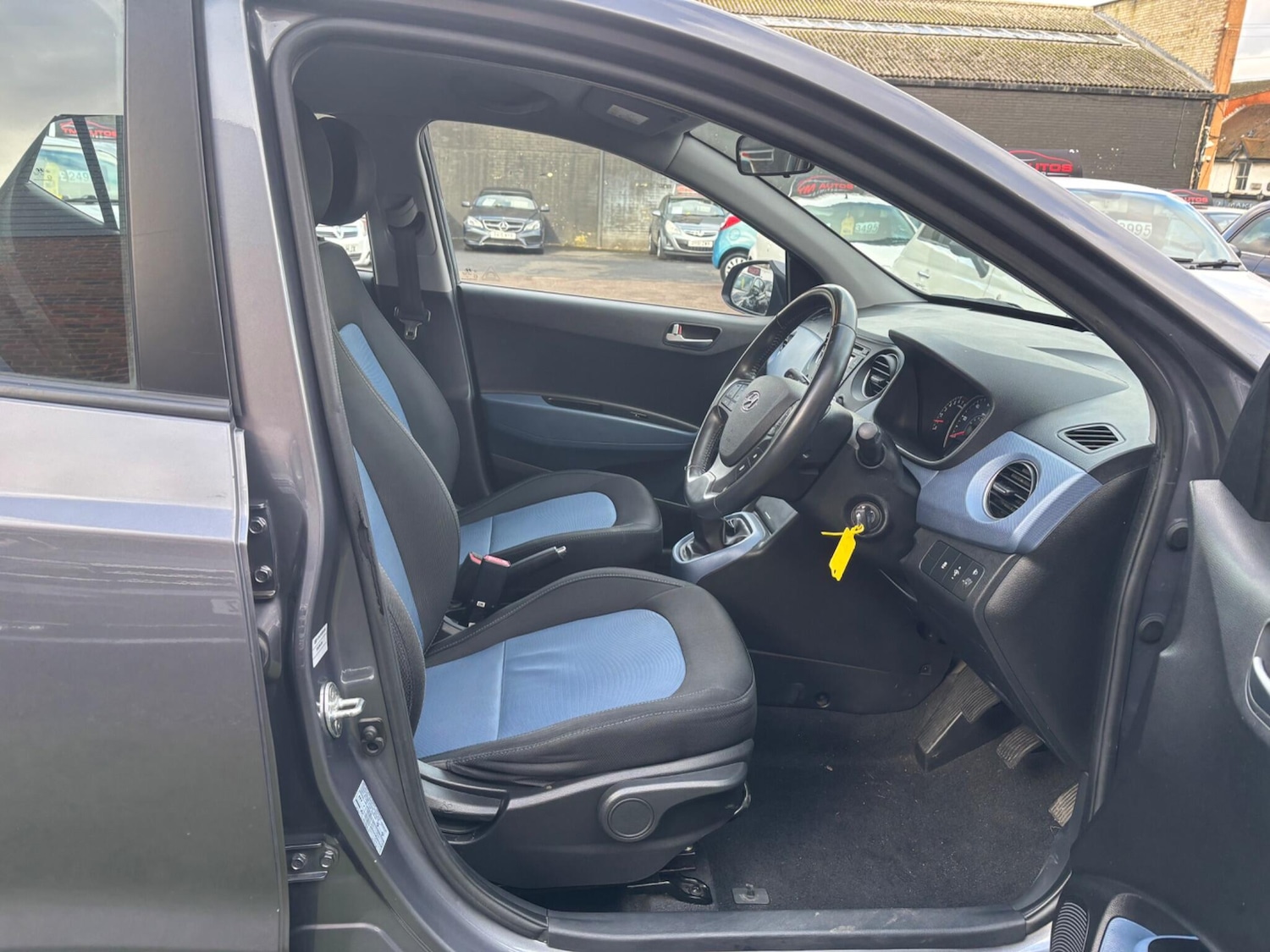 Used Hyundai i10 2015 for sale - 77262881: Photo 14