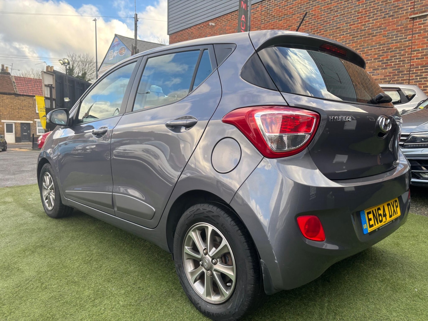 Used Hyundai i10 2015 for sale - 77262881: Photo 8