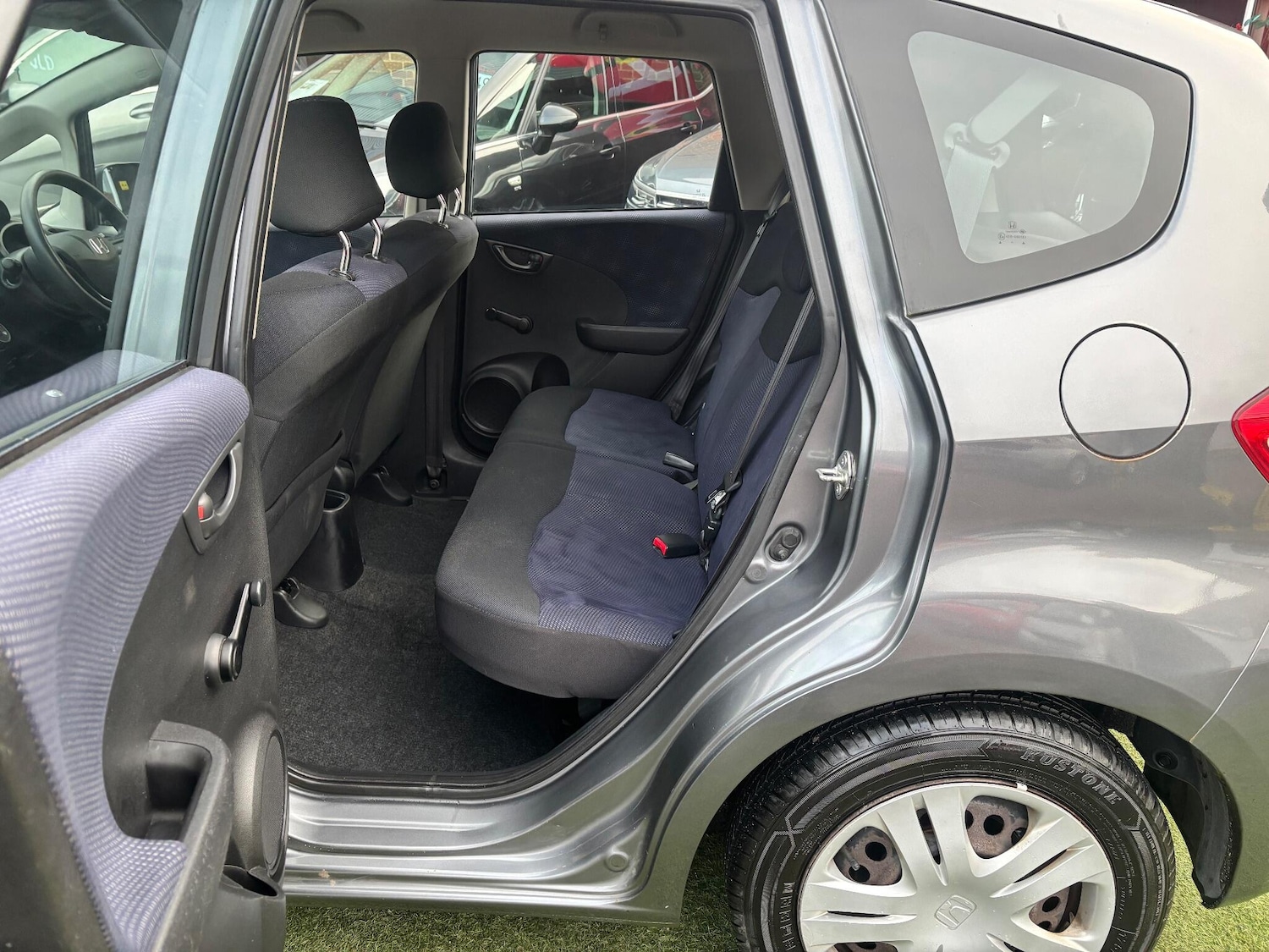 Used Honda Jazz 2011 for sale - 76966876: Photo 11