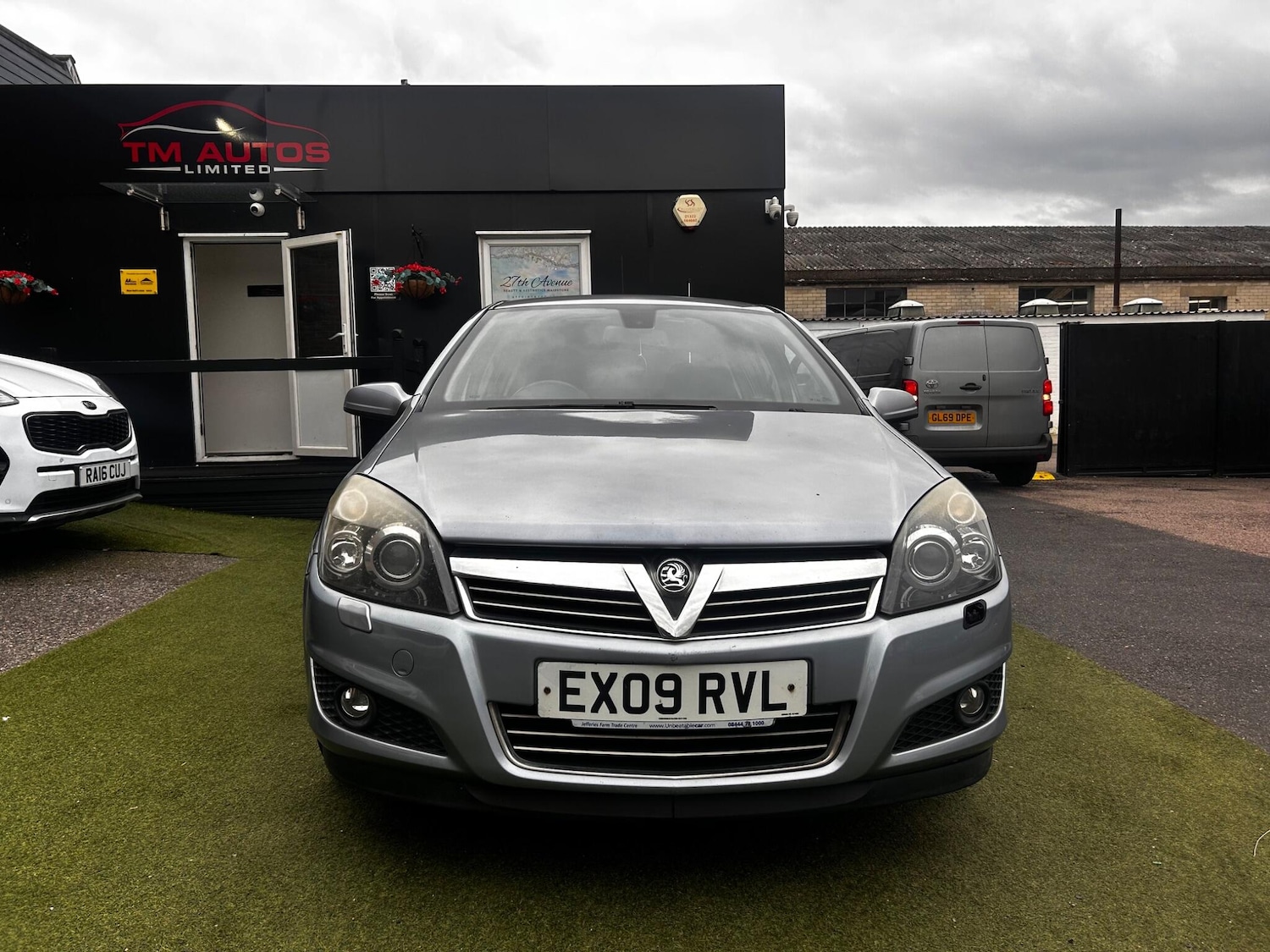 Used Vauxhall Astra 2009 for sale - 76426296: Photo 2