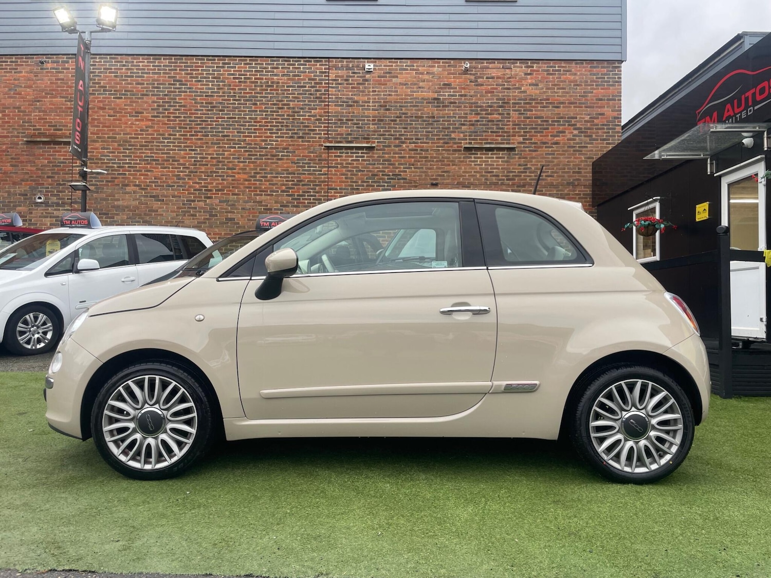 Used Fiat 500 2015 for sale - 77408851: Photo 4