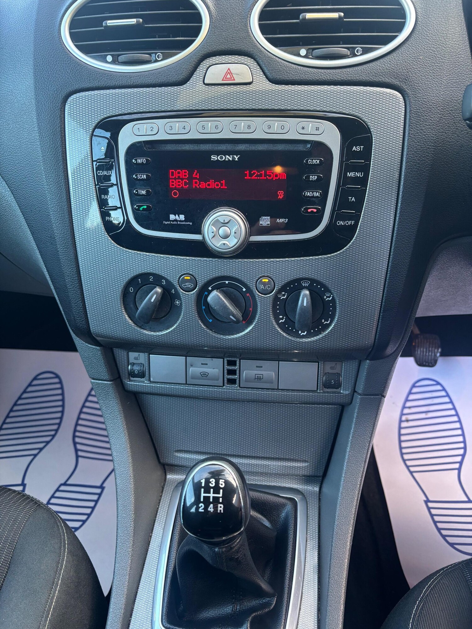 Used Ford Focus 2010 for sale - 76792431: Photo 17