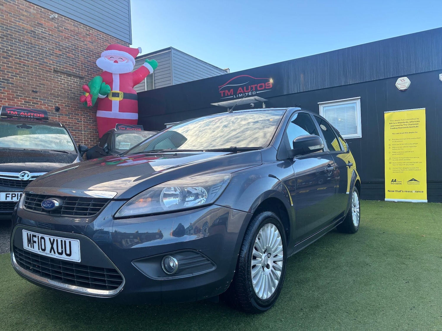 Used Ford Focus 2010 for sale - 76792431: Photo 2