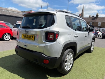 Used Jeep Renegade 2018 for sale - 78932161: Photo