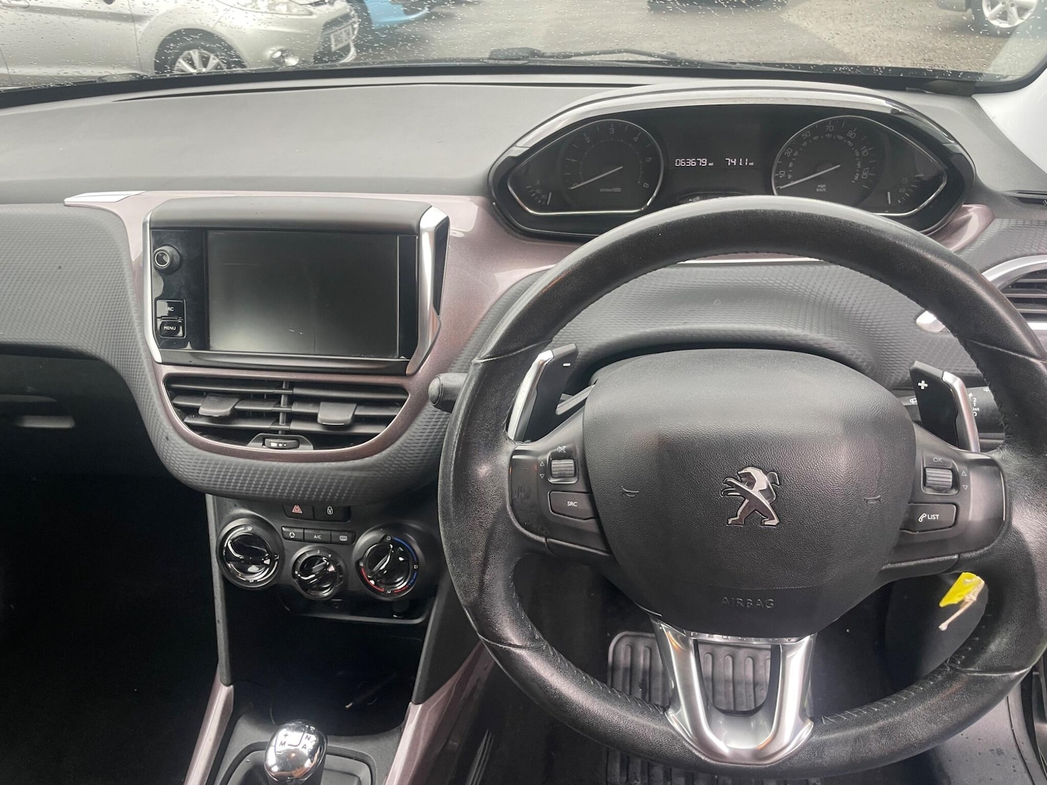 Used Peugeot 2008 2015 for sale - 76426321: Photo 12