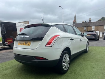 Used Chrysler Delta 2012 for sale - 76426323: Photo