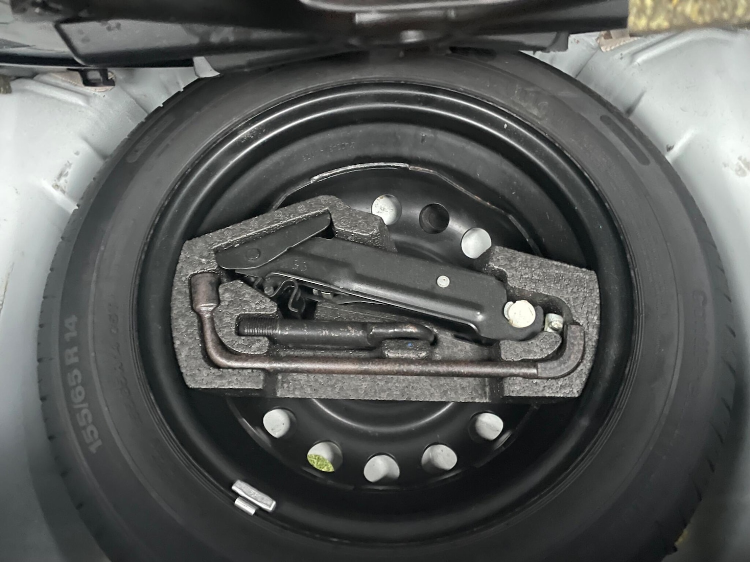 Used Toyota AYGO 2013 for sale - 77152714: Photo 14