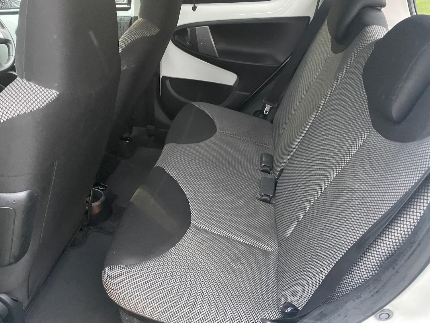 Used Toyota AYGO 2013 for sale - 77152714: Photo 15