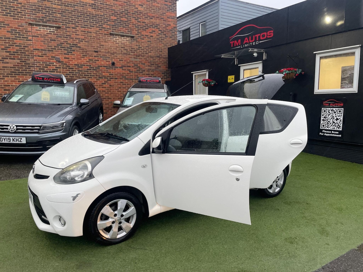 Used Toyota AYGO 2013 for sale - 77152714: Photo 19