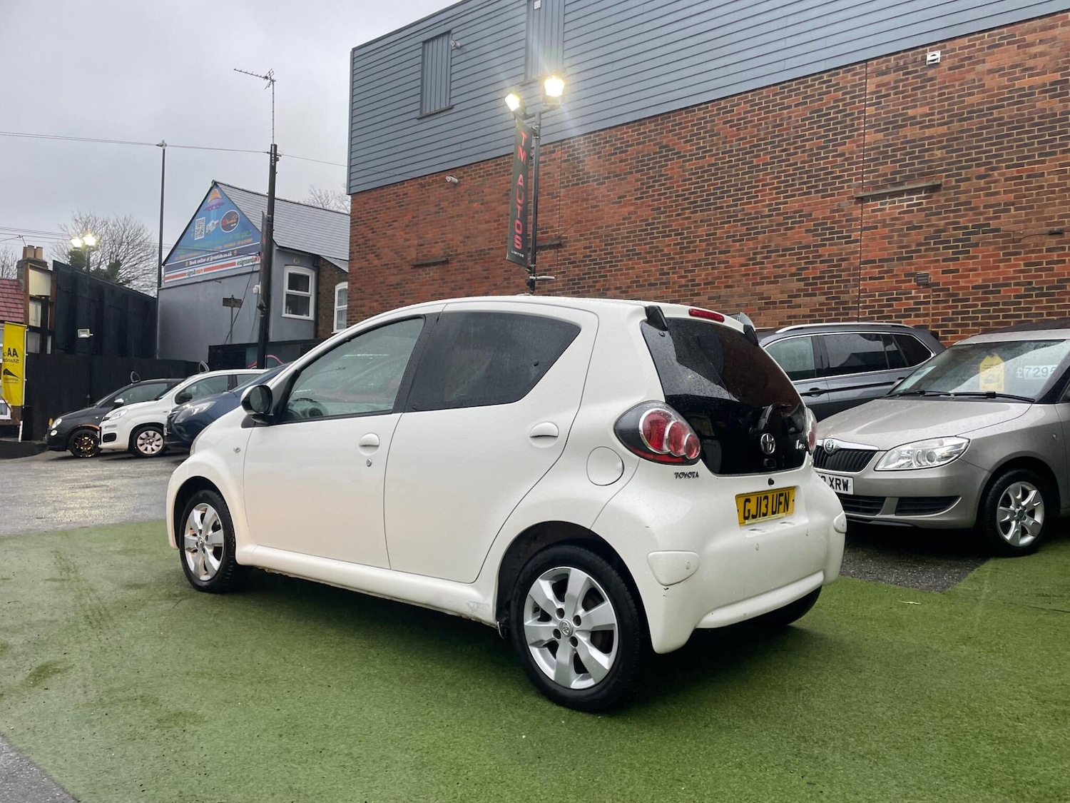 Used Toyota AYGO 2013 for sale - 77152714: Photo 8