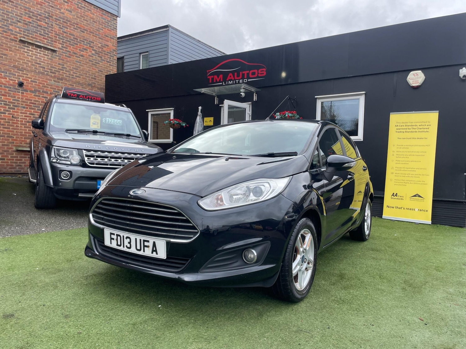 Used Ford Fiesta 2013 for sale - 77555422: Photo 2