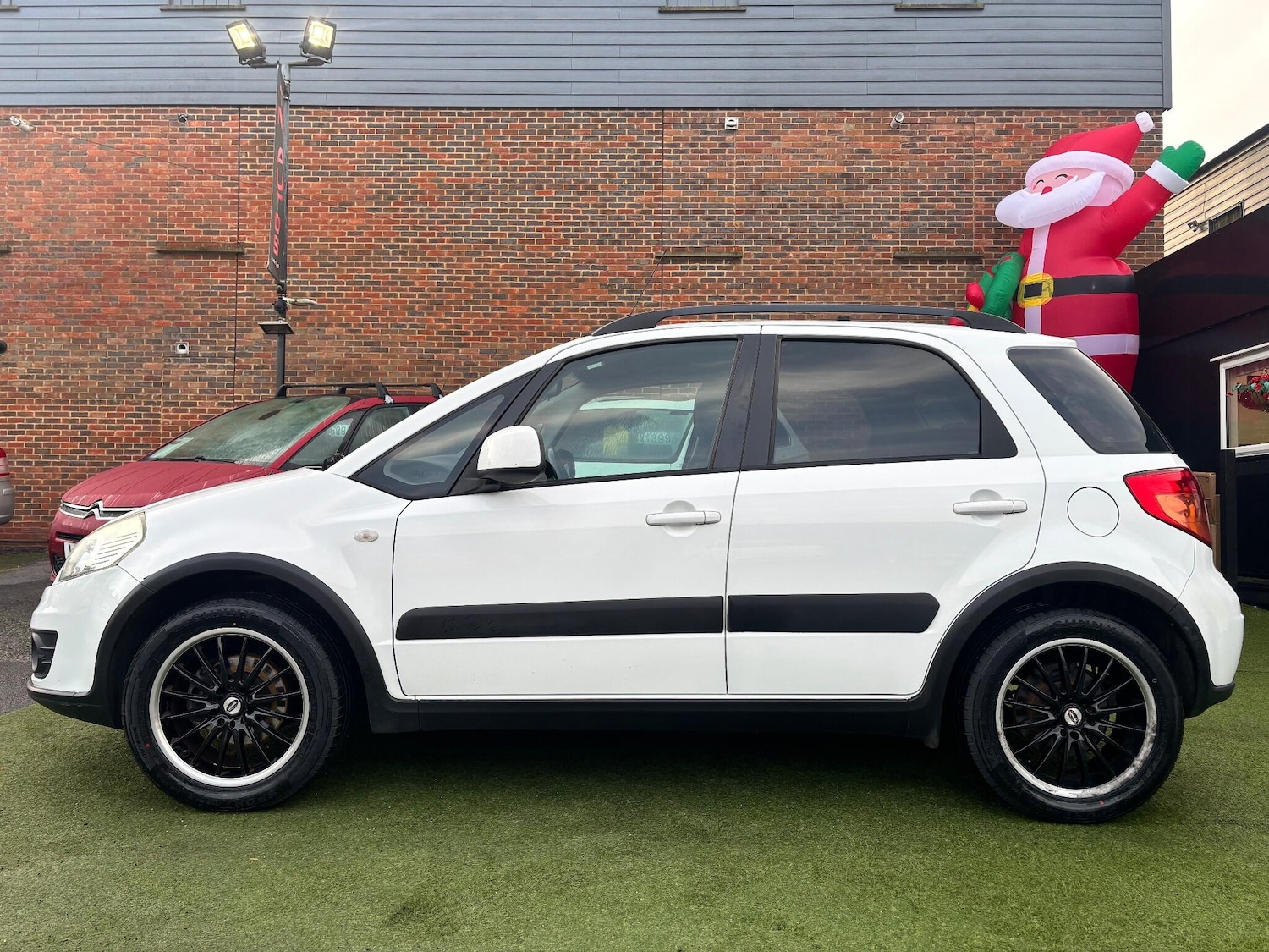 Used Suzuki SX4 2013 for sale - 77075900: Photo 8