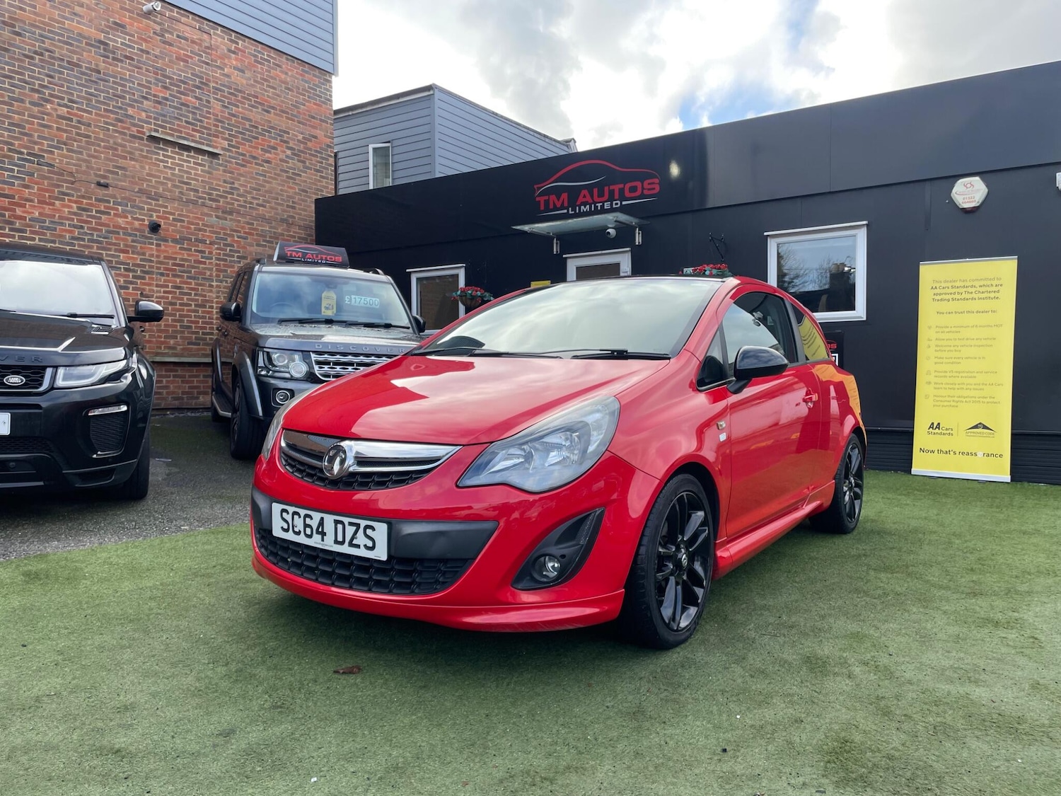 Used Vauxhall Corsa 2014 for sale - 77368836: Photo 2
