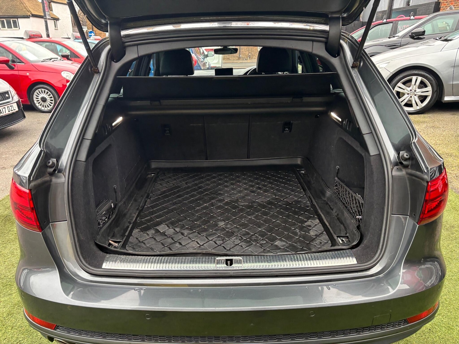 Used Audi A4 Avant 2016 for sale - 76972963: Photo 14