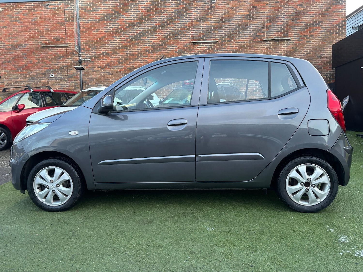 Used Hyundai i10 2013 for sale - 77152722: Photo 10