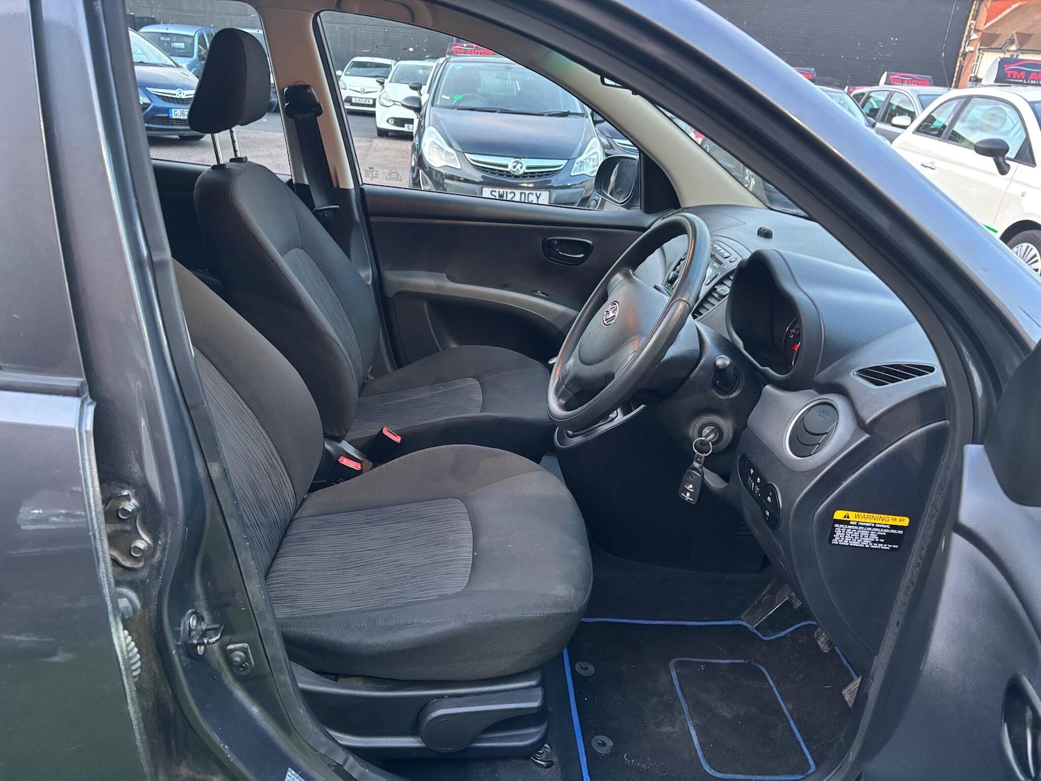 Used Hyundai i10 2013 for sale - 77152722: Photo 14