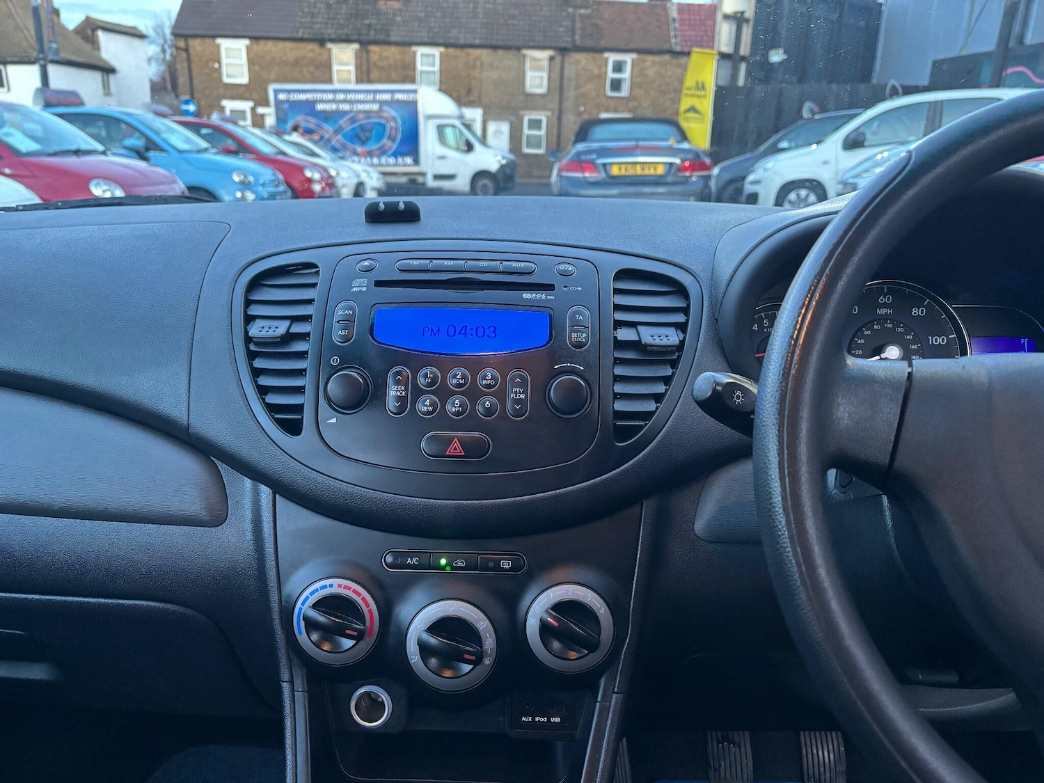 Used Hyundai i10 2013 for sale - 77152722: Photo 15