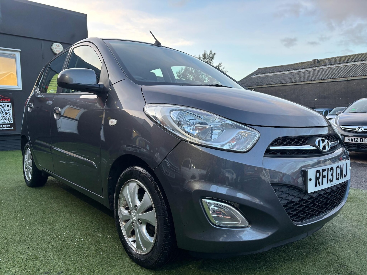 Used Hyundai i10 2013 for sale - 77152722: Photo 4