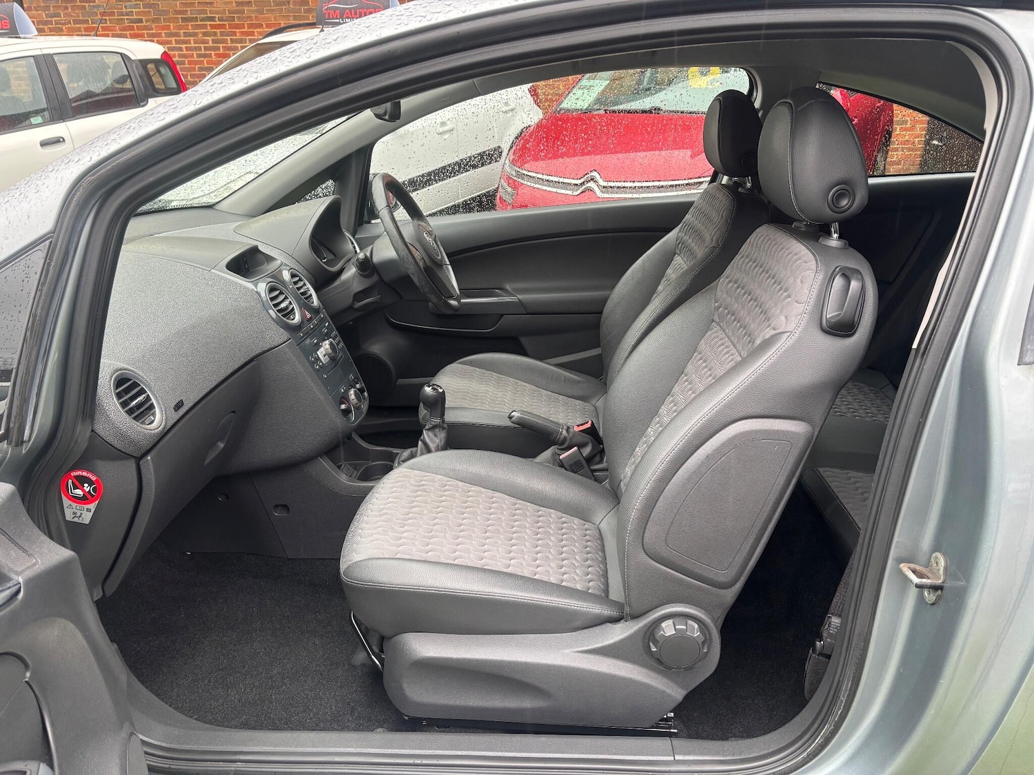 Used Vauxhall Corsa 2011 for sale - 77187647: Photo 10