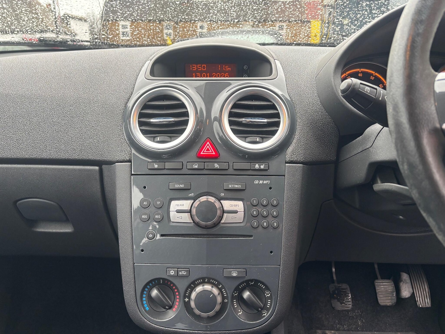 Used Vauxhall Corsa 2011 for sale - 77187647: Photo 16