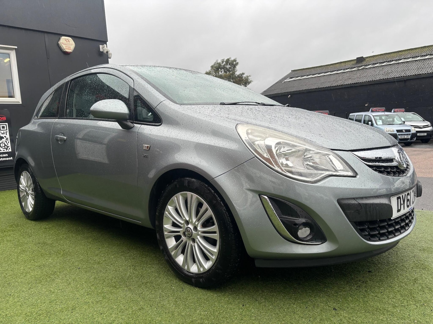 Used Vauxhall Corsa 2011 for sale - 77187647: Photo 4