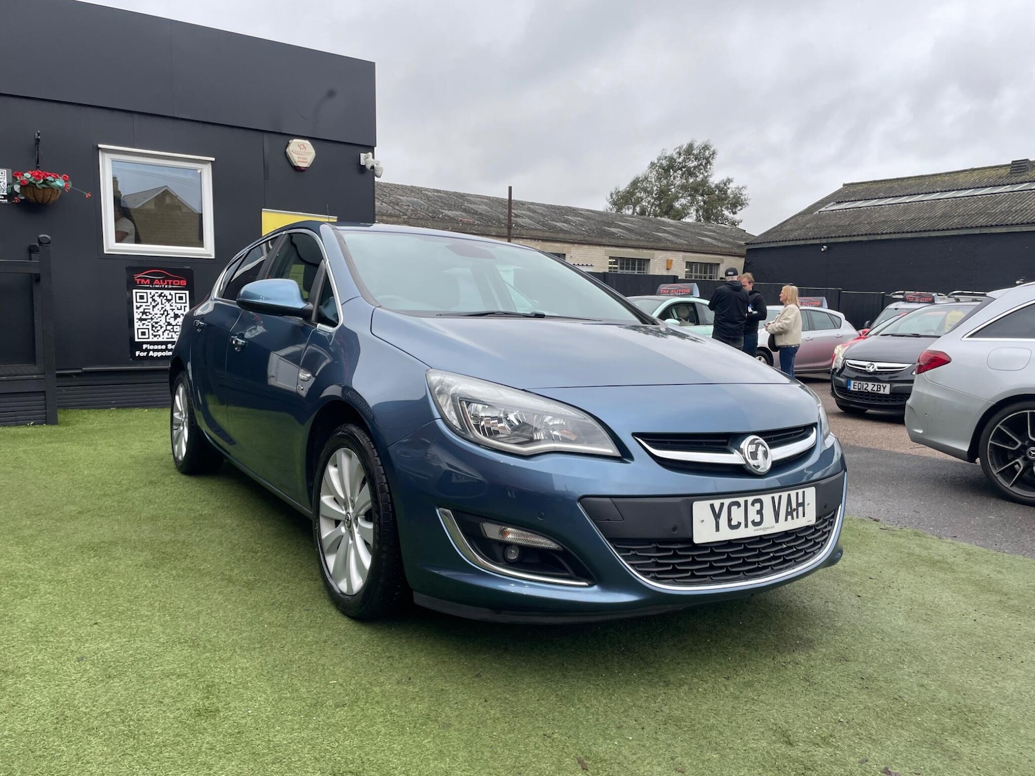 Used Vauxhall Astra 2013 for sale - 77703286: Photo 3