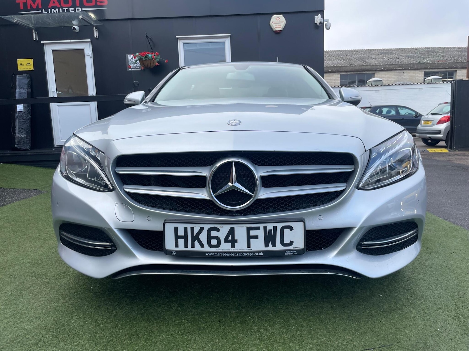 Used Mercedes-Benz C Class 2015 for sale - 77249350: Photo 2