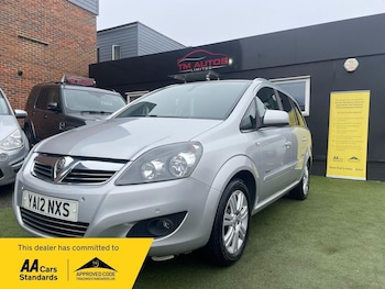 (12) - 1.6 16V Design Euro 5 5dr (SNav)