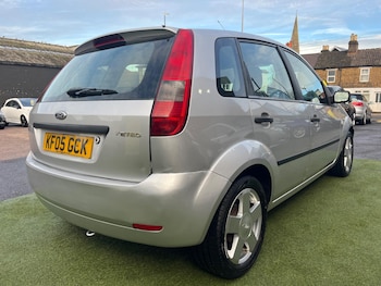 Used Ford Fiesta 2005 for sale - 76836564: Photo