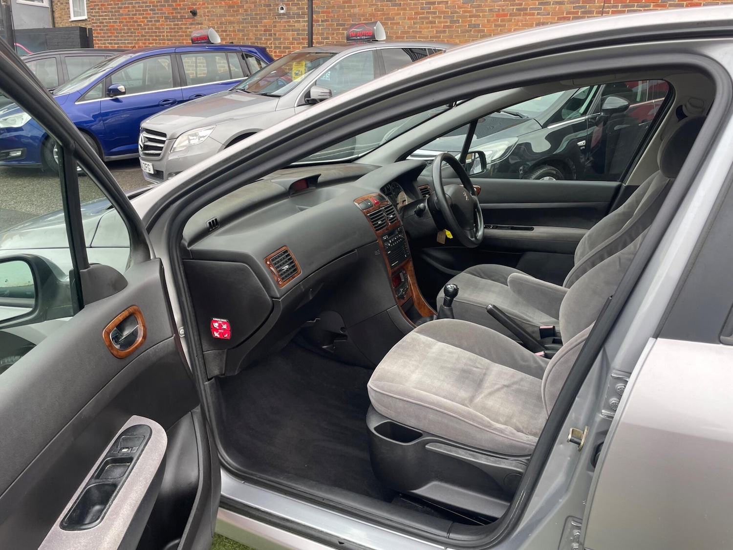 Used Peugeot 307 2001 for sale - 76922680: Photo 11