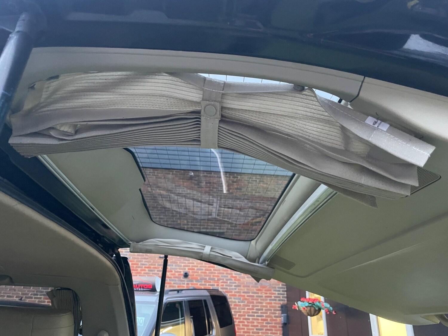 Used Nissan Elgrand for sale - 77660467: Photo 19