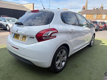 Used Peugeot 208 2013 for sale - 78833456: Photo