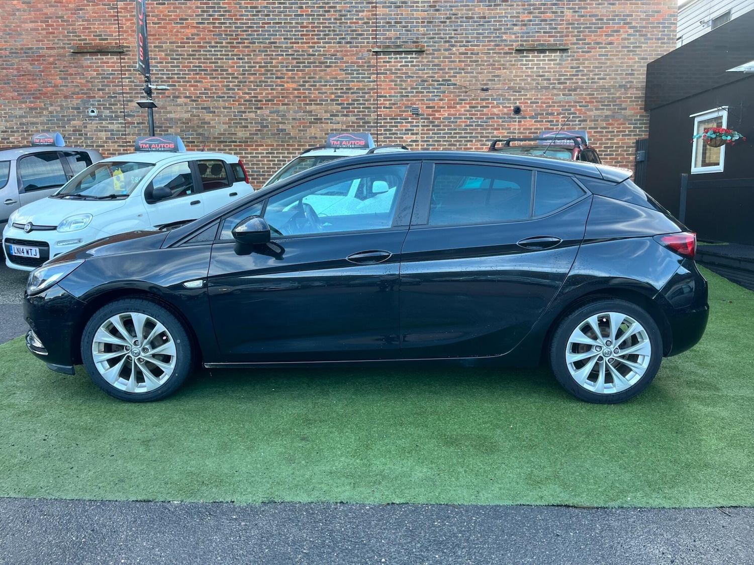 Used Vauxhall Astra 2018 for sale - 77226165: Photo 8