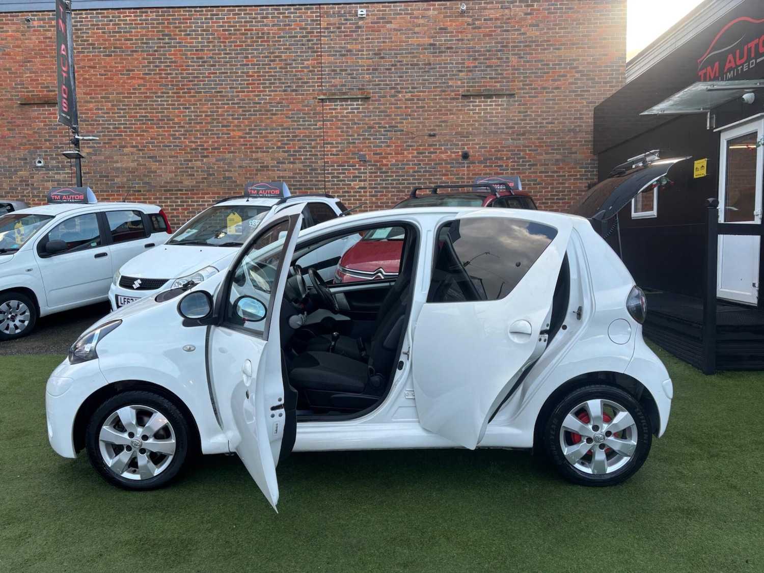 Used Toyota AYGO for sale - 77234029: Photo 14