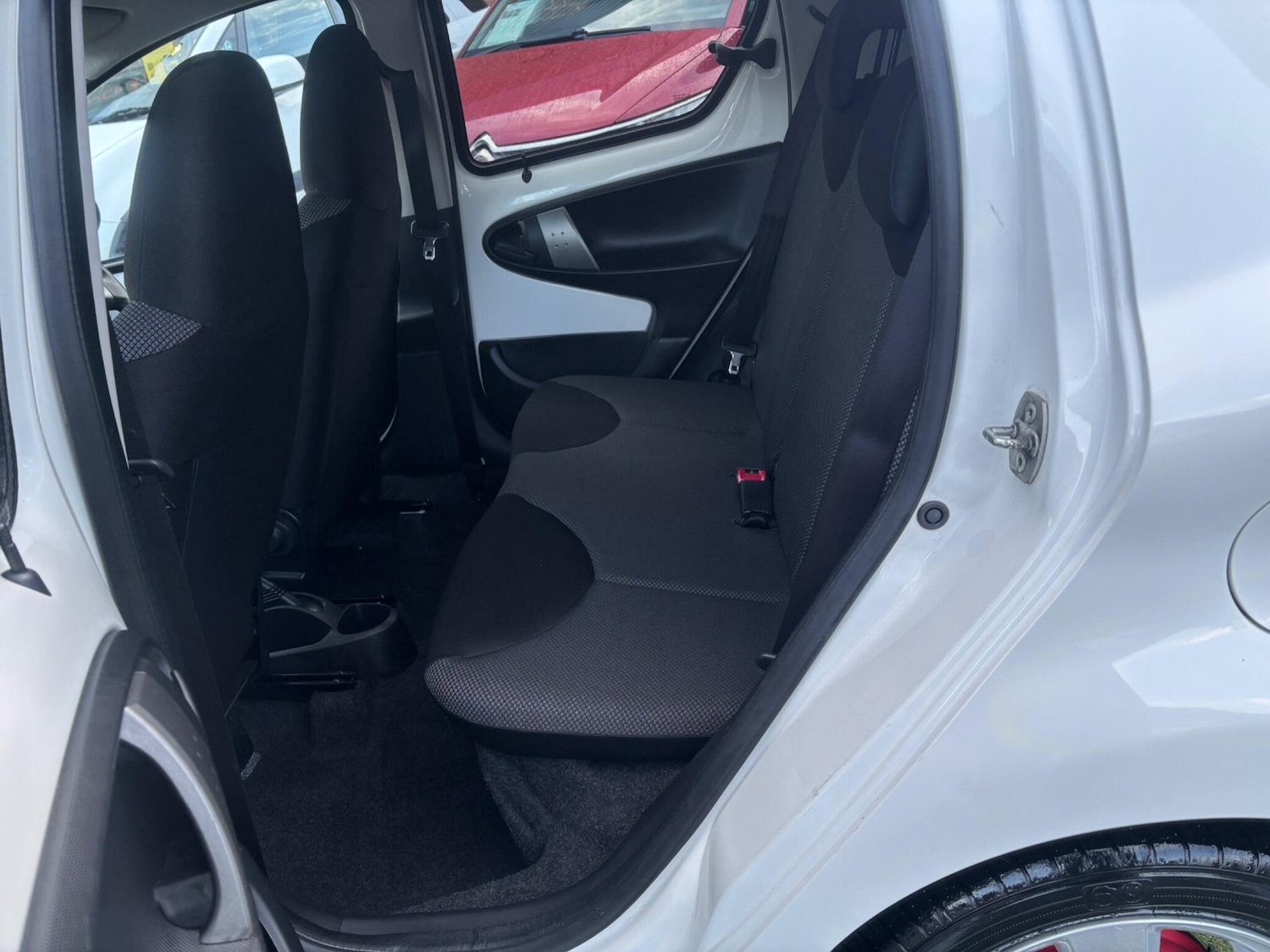 Used Toyota AYGO for sale - 77234029: Photo 9