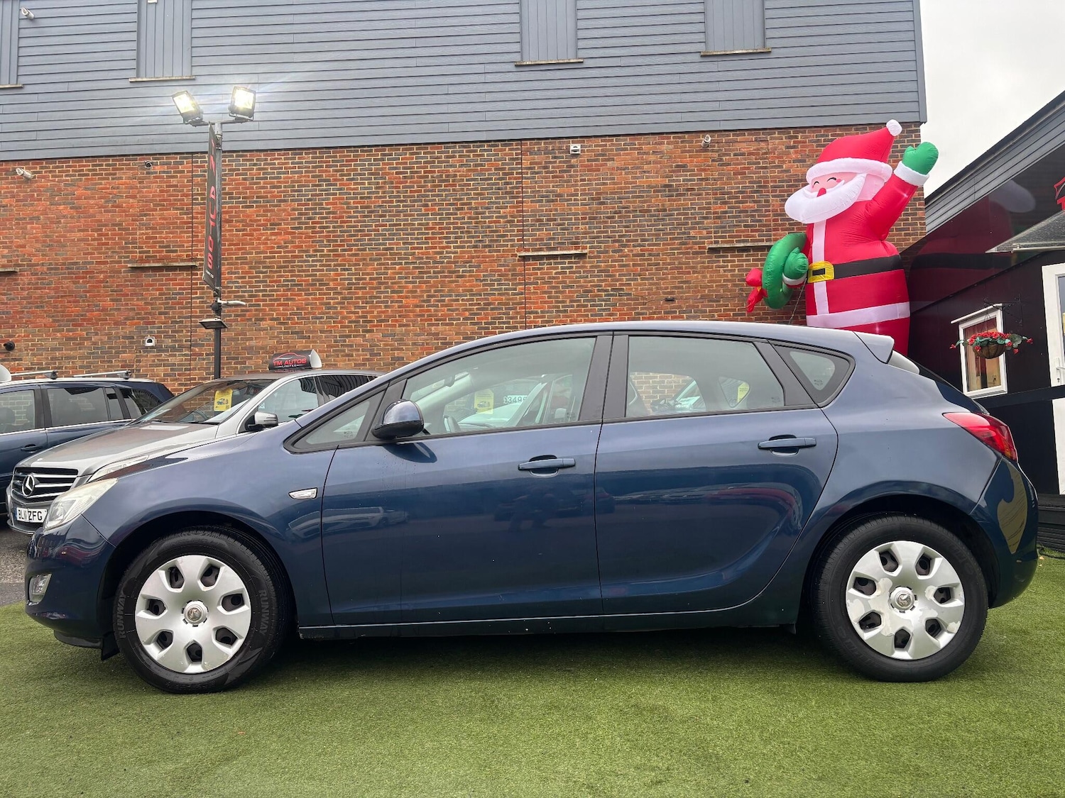 Used Vauxhall Astra 2010 for sale - 76724107: Photo 11