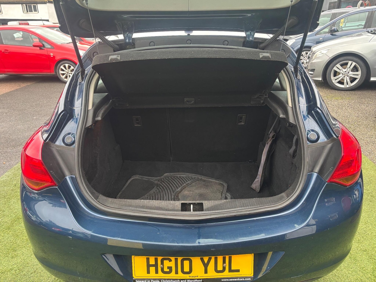 Used Vauxhall Astra 2010 for sale - 76724107: Photo 12