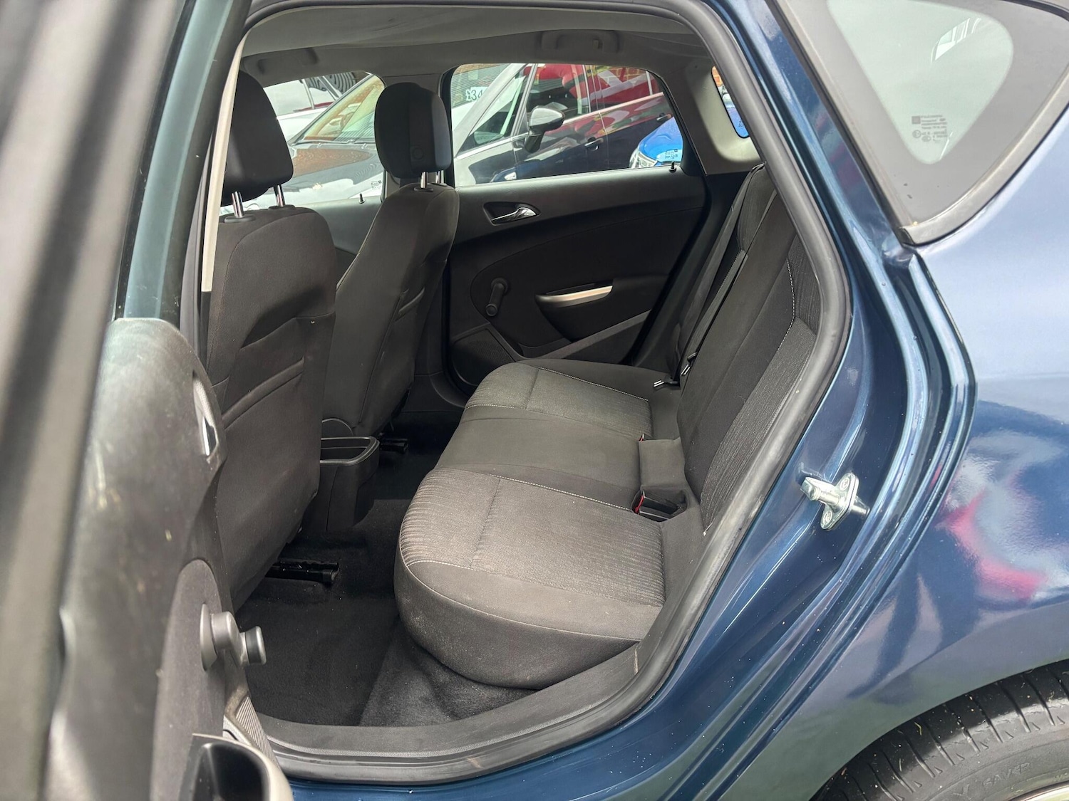 Used Vauxhall Astra 2010 for sale - 76724107: Photo 13