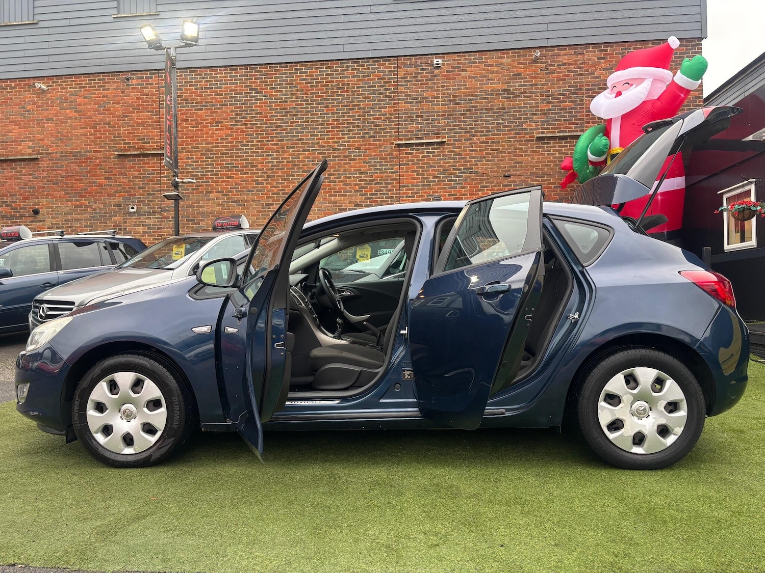 Used Vauxhall Astra 2010 for sale - 76724107: Photo 15