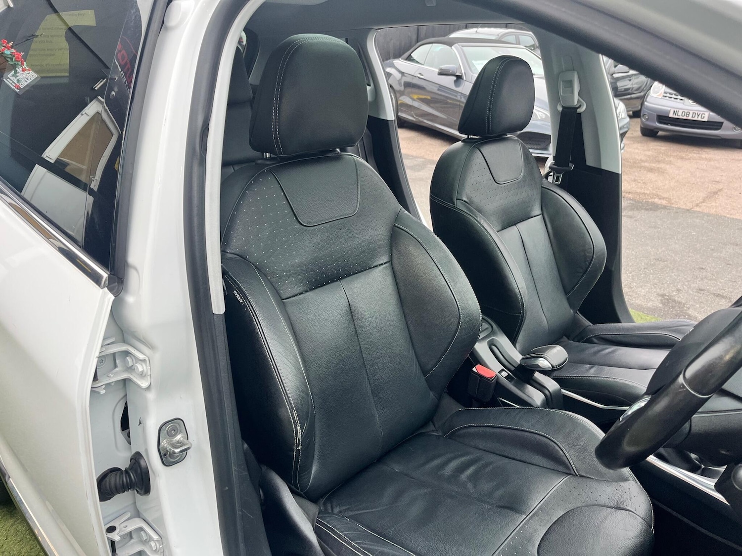 Used Peugeot 2008 2015 for sale - 77059473: Photo 12