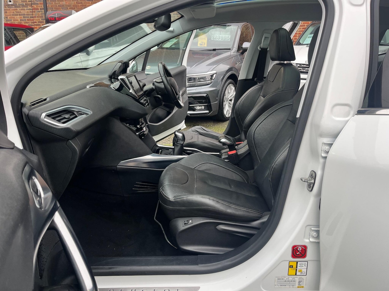 Used Peugeot 2008 2015 for sale - 77059473: Photo 15