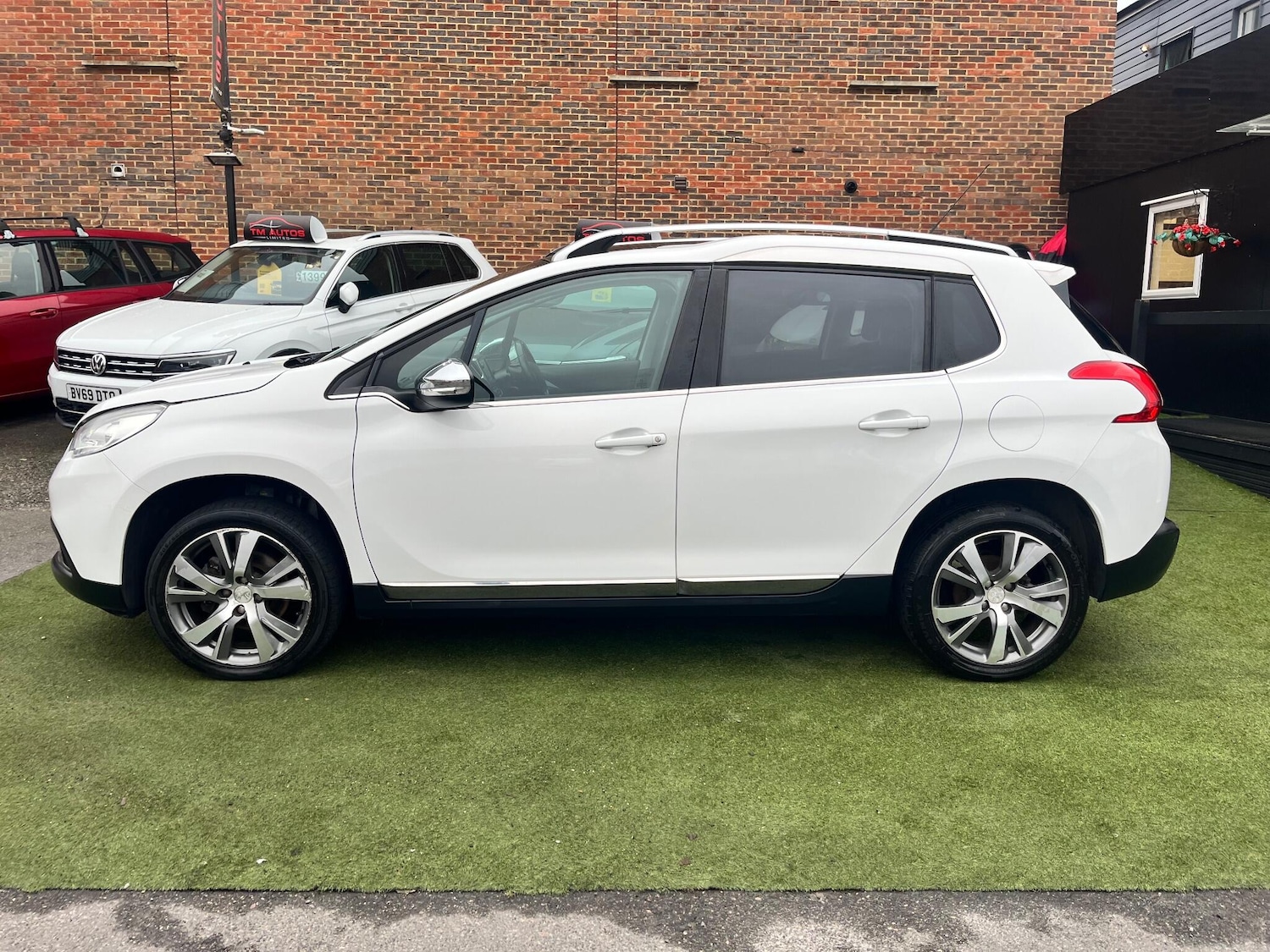 Used Peugeot 2008 2015 for sale - 77059473: Photo 7