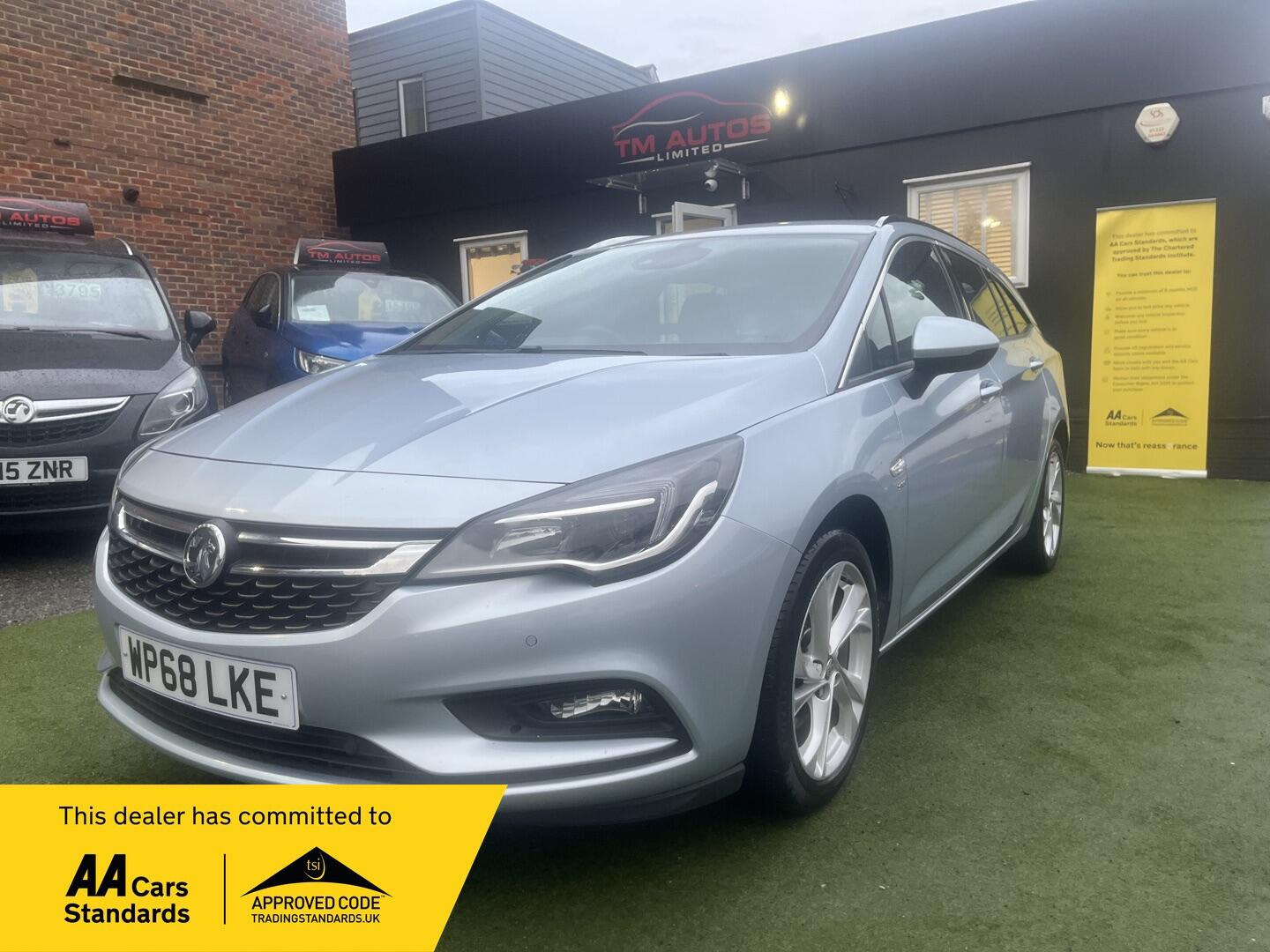 Used Vauxhall Astra 2019 for sale - 76581236: Photo 1