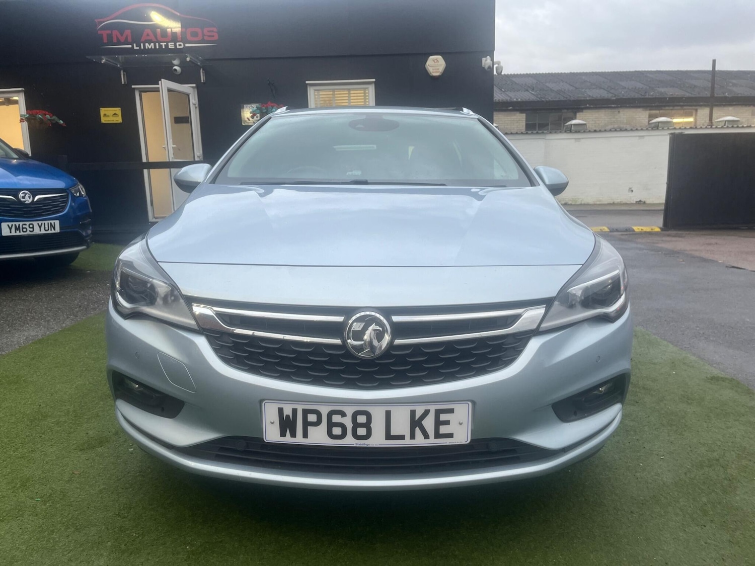 Used Vauxhall Astra 2019 for sale - 76581236: Photo 2