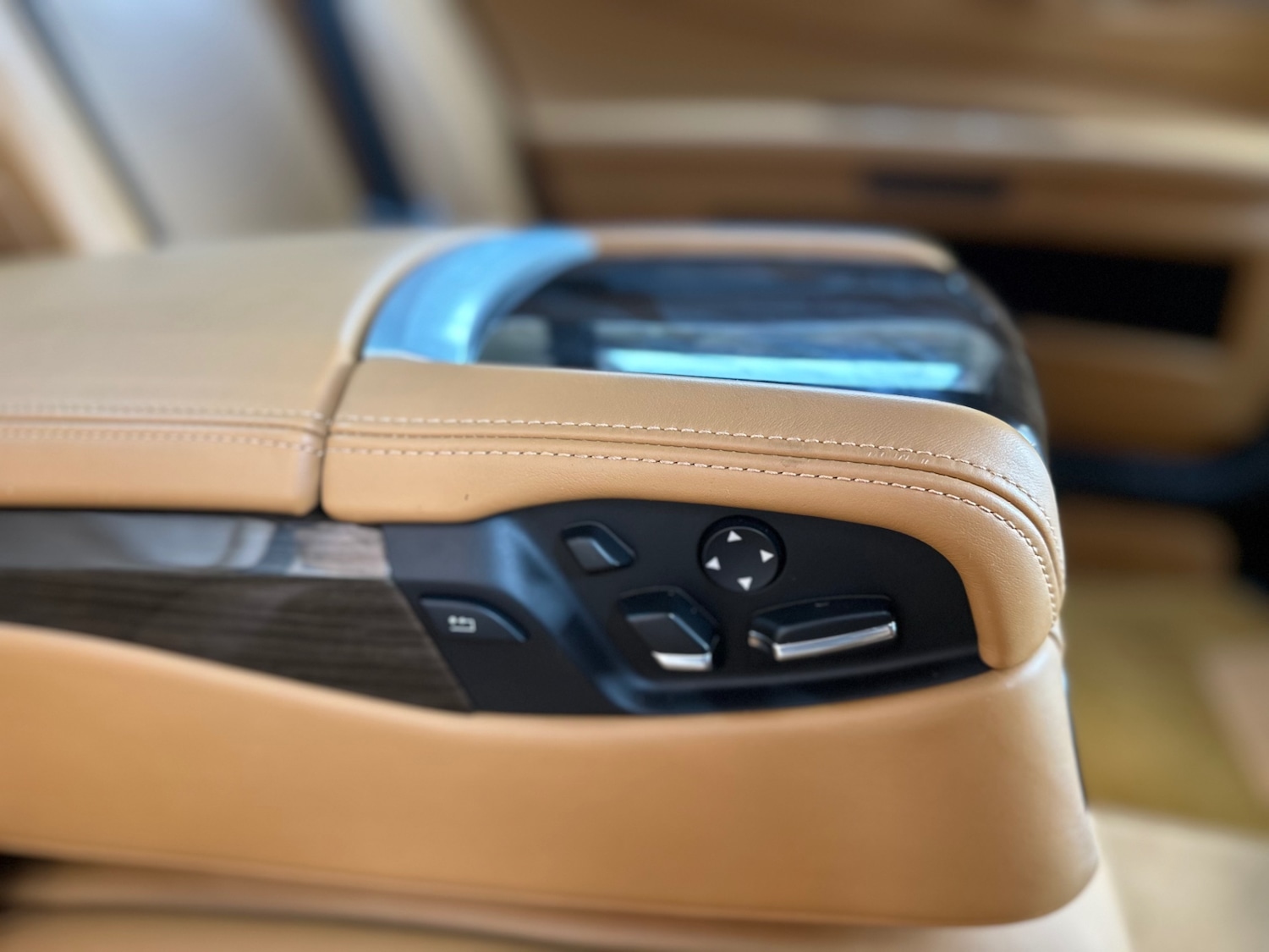 Used BMW 7 Series 2015 for sale - 77726466: Photo 40